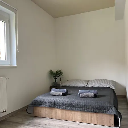 Nmg Apartman - Megyeri Ter Pécs Exterior photo